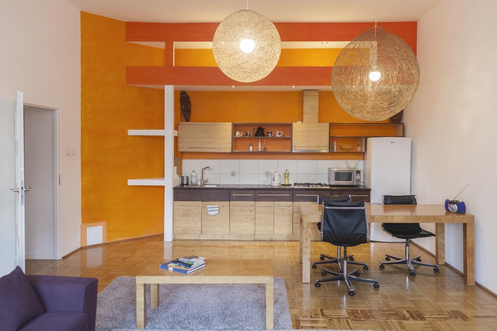 وودج Suite Apartment Central المظهر الخارجي الصورة